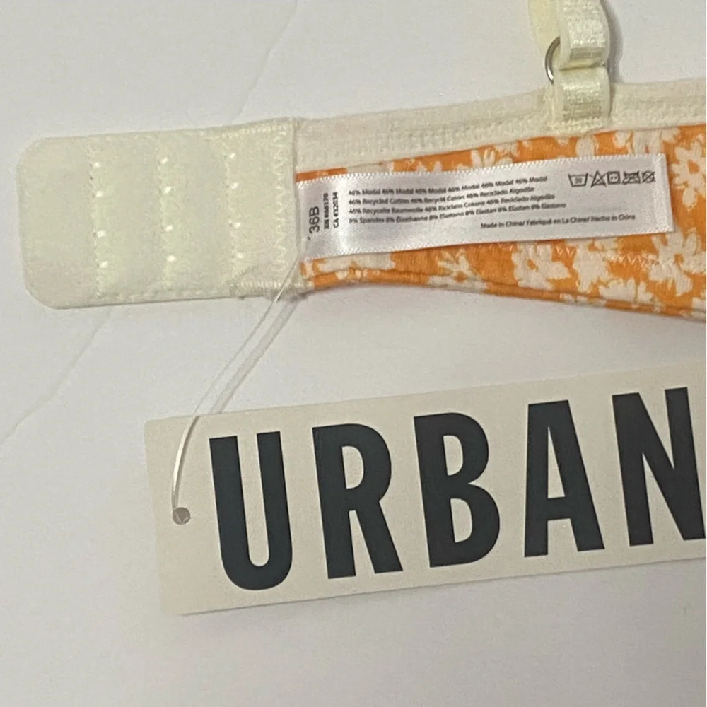 Urban Outfitters Daisy‎ Floral Bralette, 36B- NWT